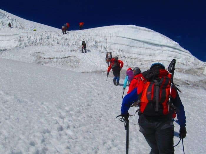 alpamayo-ascent-tour-iziperu