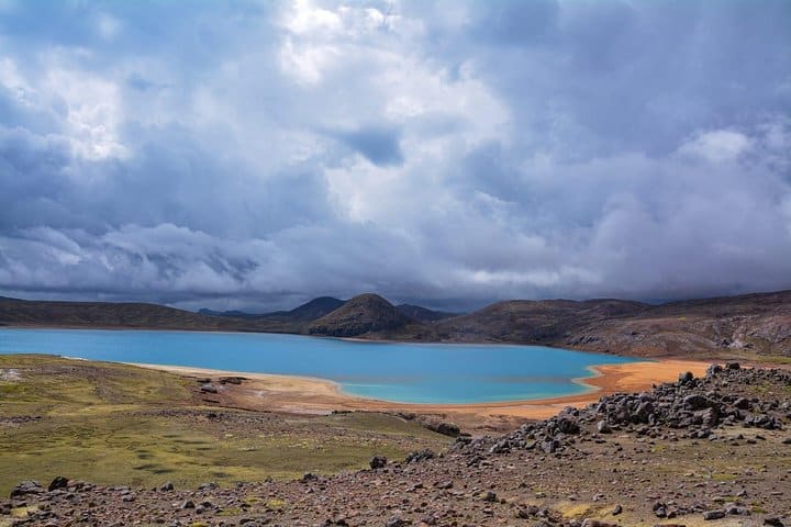 blue-lagoon-in-ayacucho-tour