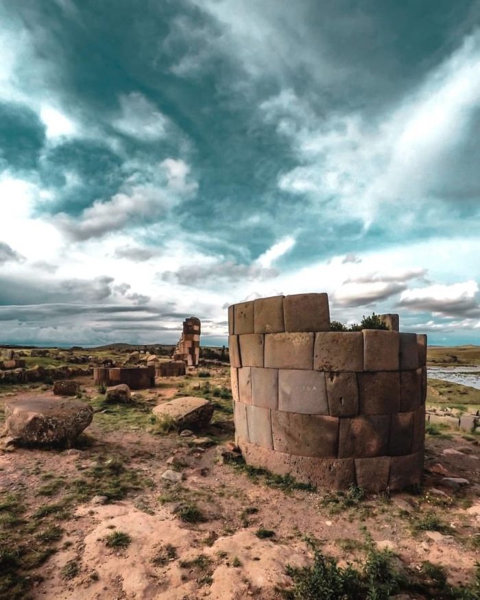 journey-to-sillustani-chullpas-tour-puno