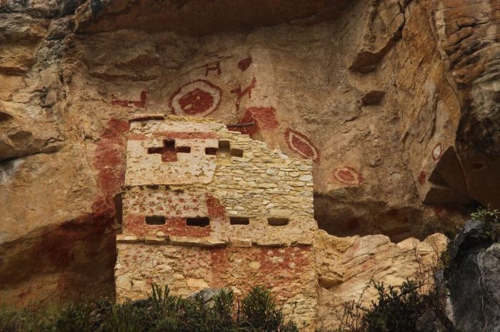 revash-mausoleums-chachapoyas