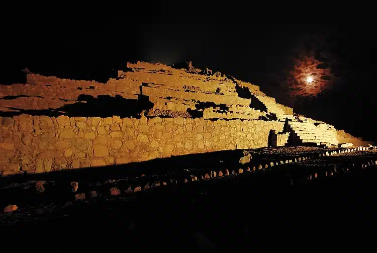 tour-caral-night-with-iziperu