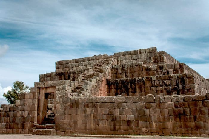 wari-ruins-expedition